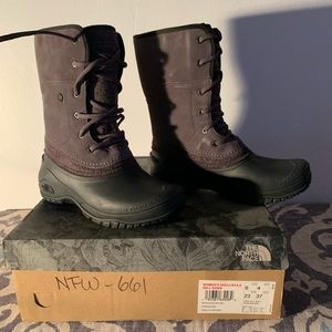 North face women’s Shellista ll roll down boots W6